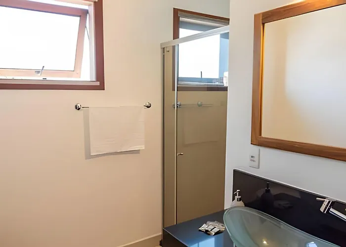450M Praia De Taperapuan; Piscina; 2 Quartos; Wifi 300 Mbs; Churrasqueira; Estacionamento Gratuito 1 Carro