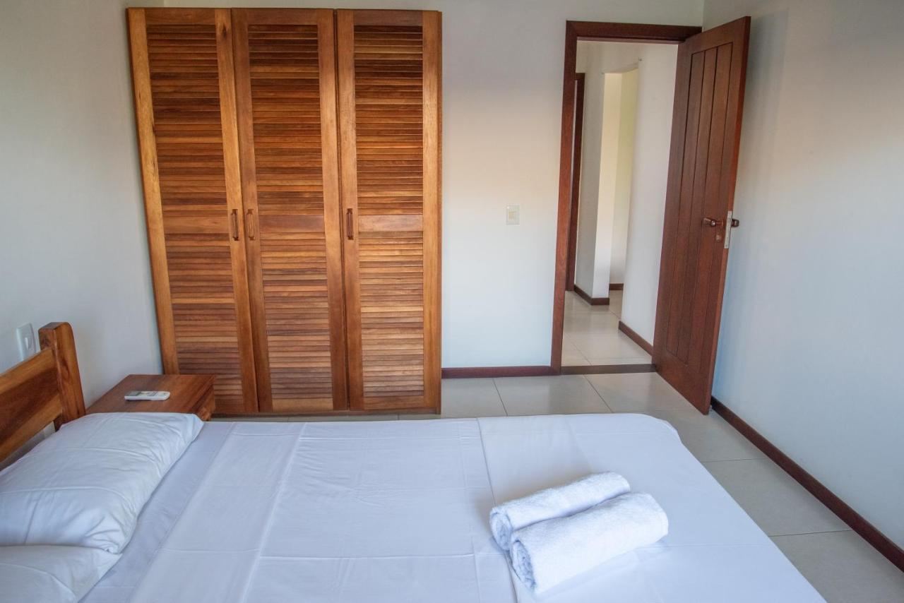 Holiday home 450M Praia De Taperapuan; Piscina; 2 Quartos; Wifi 300 Mbs; Churrasqueira; Estacionamento Gratuito 1 Carro Porto Seguro