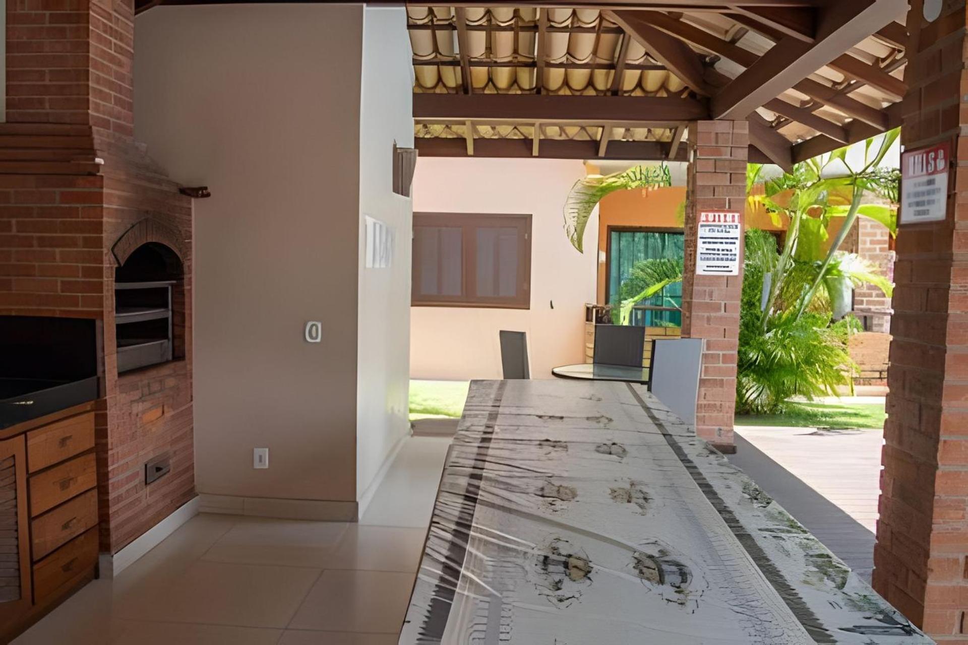 Holiday home 450M Praia De Taperapuan; Piscina; 2 Quartos; Wifi 300 Mbs; Churrasqueira; Estacionamento Gratuito 1 Carro
