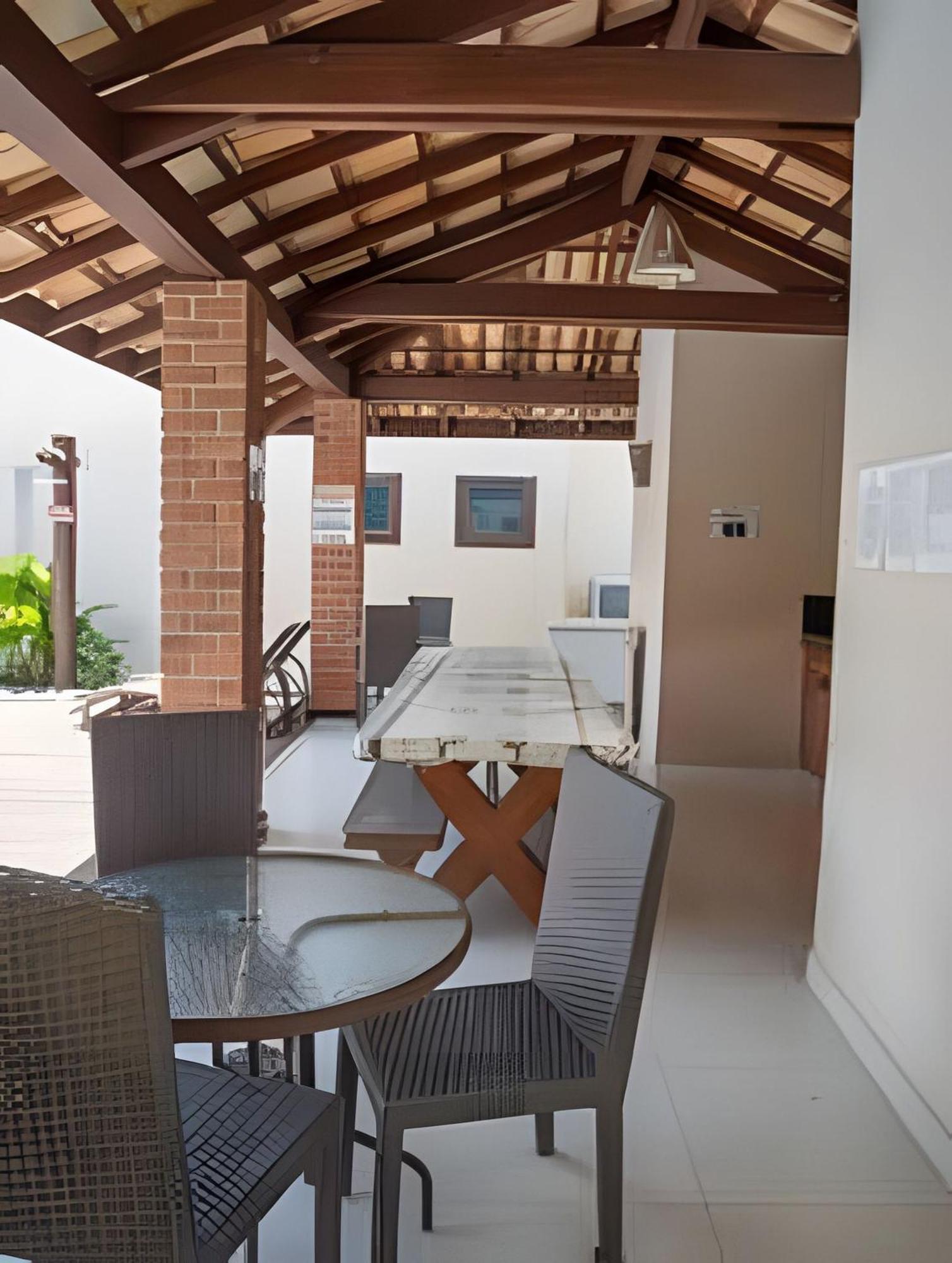 450M Praia De Taperapuan; Piscina; 2 Quartos; Wifi 300 Mbs; Churrasqueira; Estacionamento Gratuito 1 Carro * Porto Seguro
