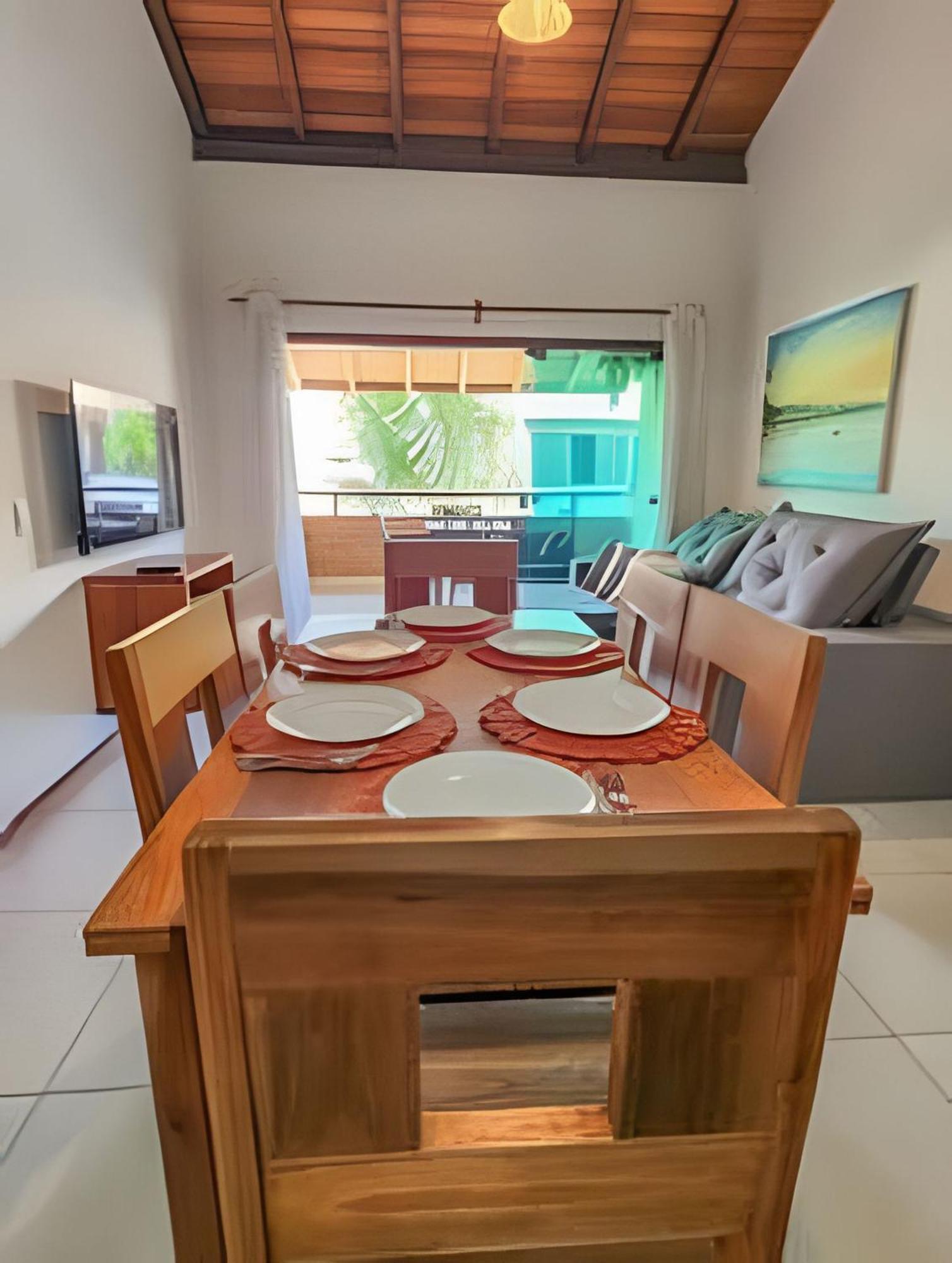 Holiday home 450M Praia De Taperapuan; Piscina; 2 Quartos; Wifi 300 Mbs; Churrasqueira; Estacionamento Gratuito 1 Carro Porto Seguro