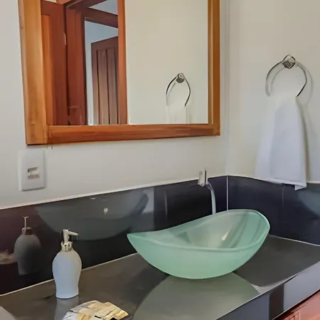 Praia Taperapuan Apartment: Beachside Retreat with Pool and BBQ Porto Seguro Exterior photo